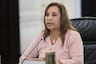 ¡Fiscalía archivó caso de las cirugías! Dina Boluarte queda libre de investigación por presunta falsedad genérica