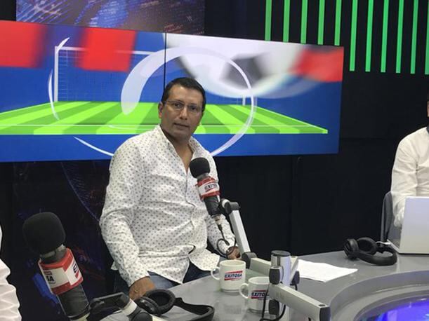 Para el 'Tigrillo', Paolo Guerrero debe controlar su carácter. (Foto: Twitter)