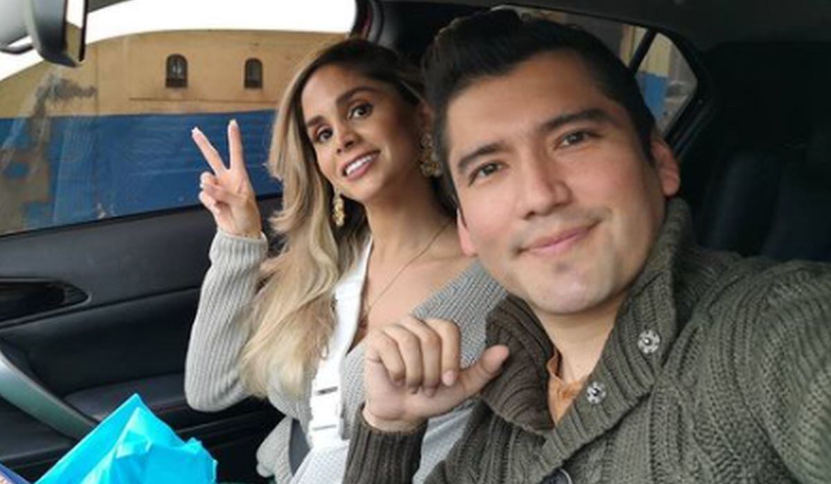 En sus redes sociales, la pareja se dedica mensajes de amor. Aquí posando para una fotografía (Foto: Angelo Fukuy / Instagram)