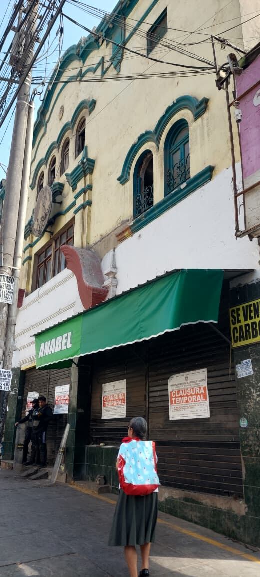 Local fue clausurado tras el derrumbe del techo. (Foto: Katherin Yescas)