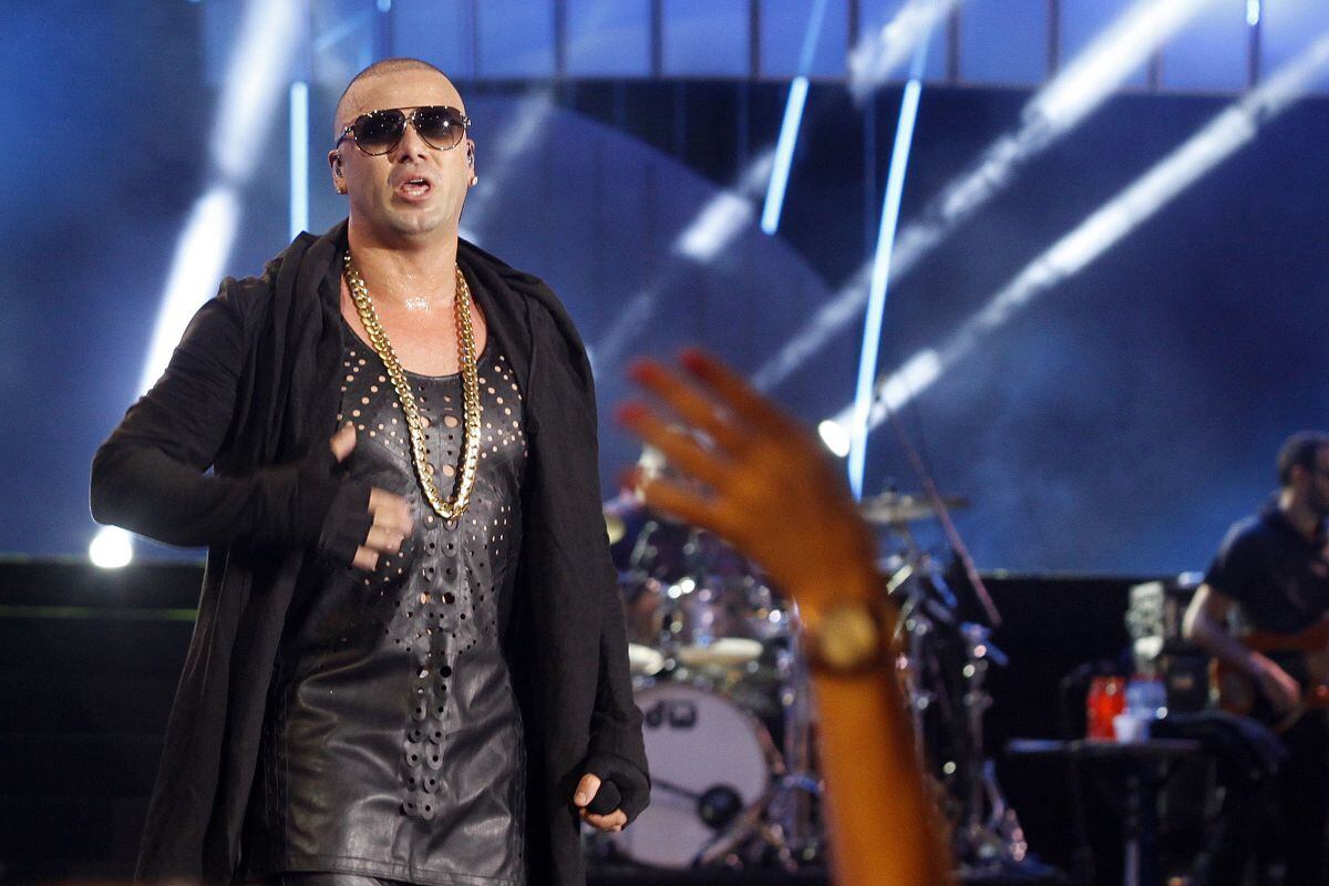 Wisin durante el Festival de la Canción de Viña del Mar, en Chile, el 27 de febrero de 2016. (Foto: Luis Collao / ATON CHILE / AFP)