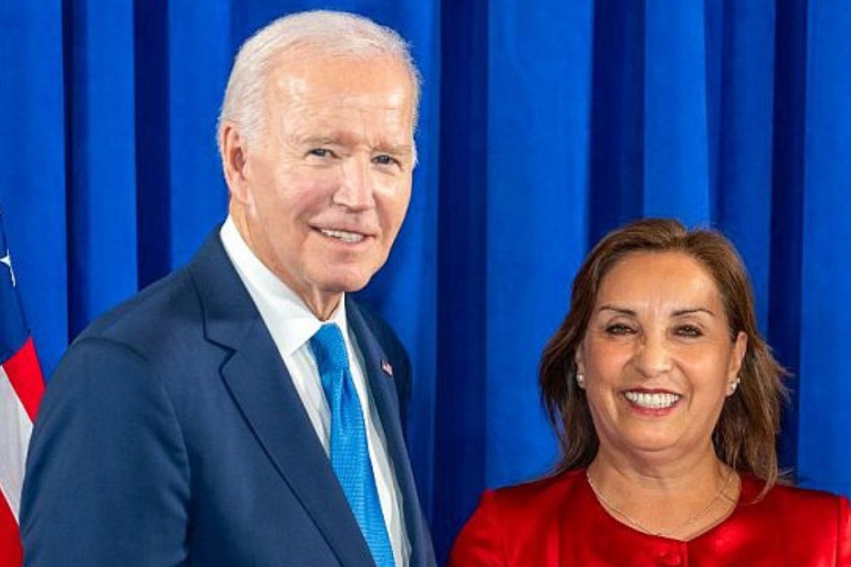 Dina Boluarte tuvo en un breve encuentro con el presidente de Estados Unidos, Joe Biden, en la ONU. (Foto: Presidencia)