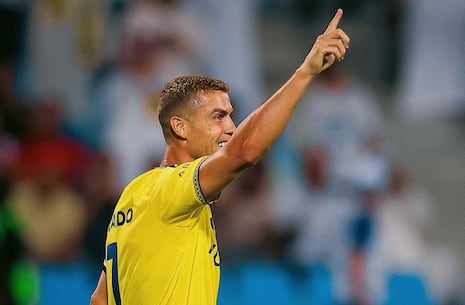 Cristiano Ronaldo anotó en la goleada del Al-Nassr 4-0 sobre Al-Riyadh y quedó a 23 goles de llegar a la ...