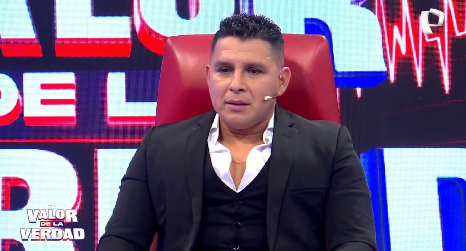 Néstor Villanueva revela que Susy Díaz lo mandó a investigar.