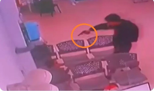 Cámaras registraron violento asalto en local de la Beneficiencia de Iquitos.