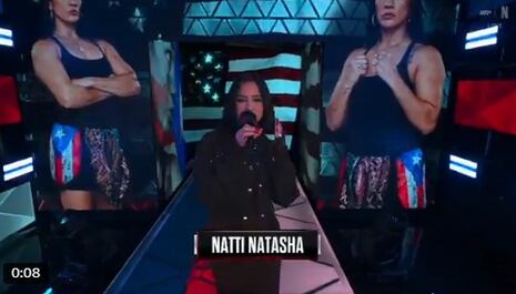 Natti Natasha acompañó a Amanda Serrano en su salida al ring contra Katie Taylor | VIDEO