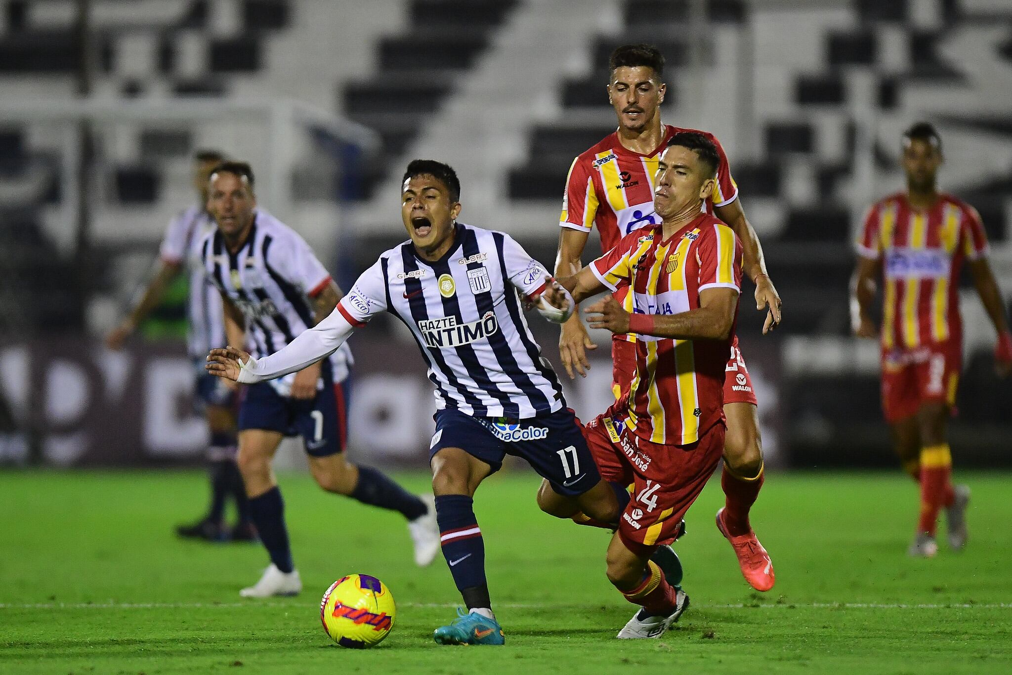 Algunos jugadores de Alianza Lima han sufrido lesiones en lo que va de la temporada, pero se habrían atendido de manera particular.