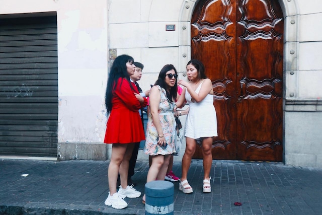 Amanecer en las calles de Lima después de los festejos por Año Nuevo.
Foto: César Grados/@photo.gec