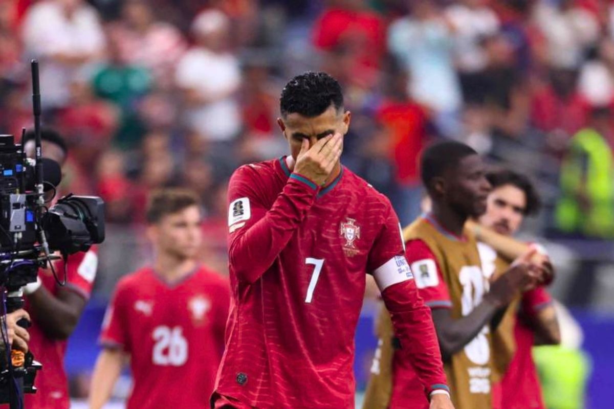 Cristiano se seca las lágrimas mientras abandona la cancha tras ser eliminado (Foto: AFP)