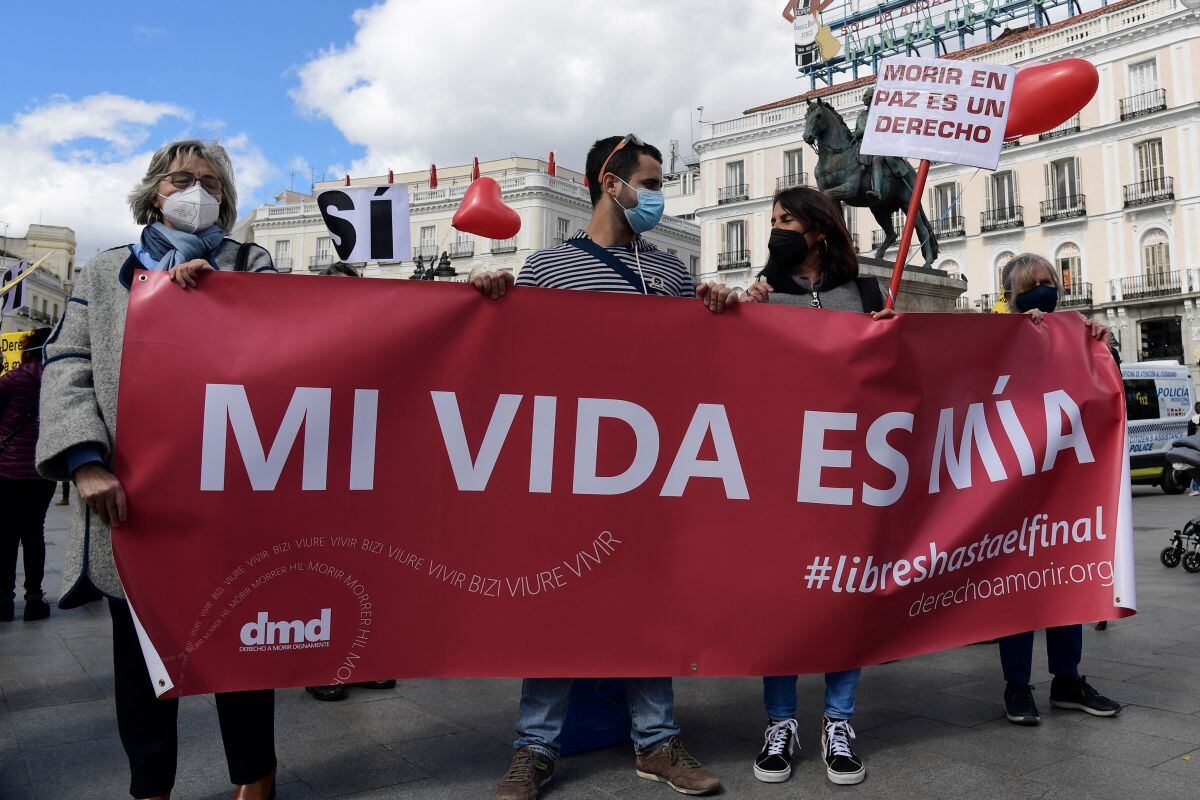 El movimiento en favor de la eutanasia ha crecido en el mundo (JAVIER SORIANO / AFP).