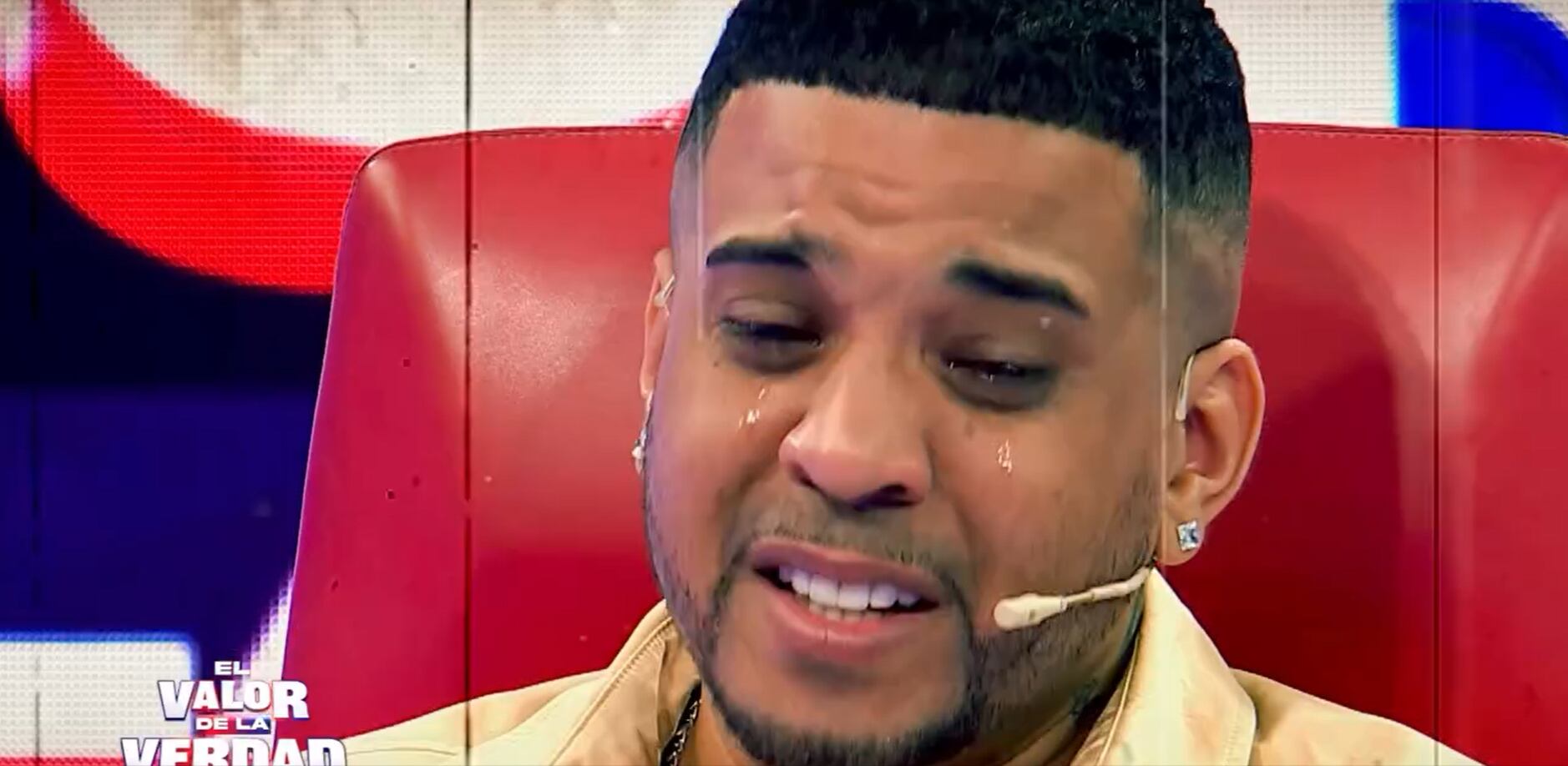 Primo de Jefferson Farfán se sienta en el sillón rojo de 'EVDLV'. (Foto: Panamericana)