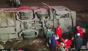 Barranca: Seis fallecidos y 50 heridos por volcadura de bus en carretera | VIDEO