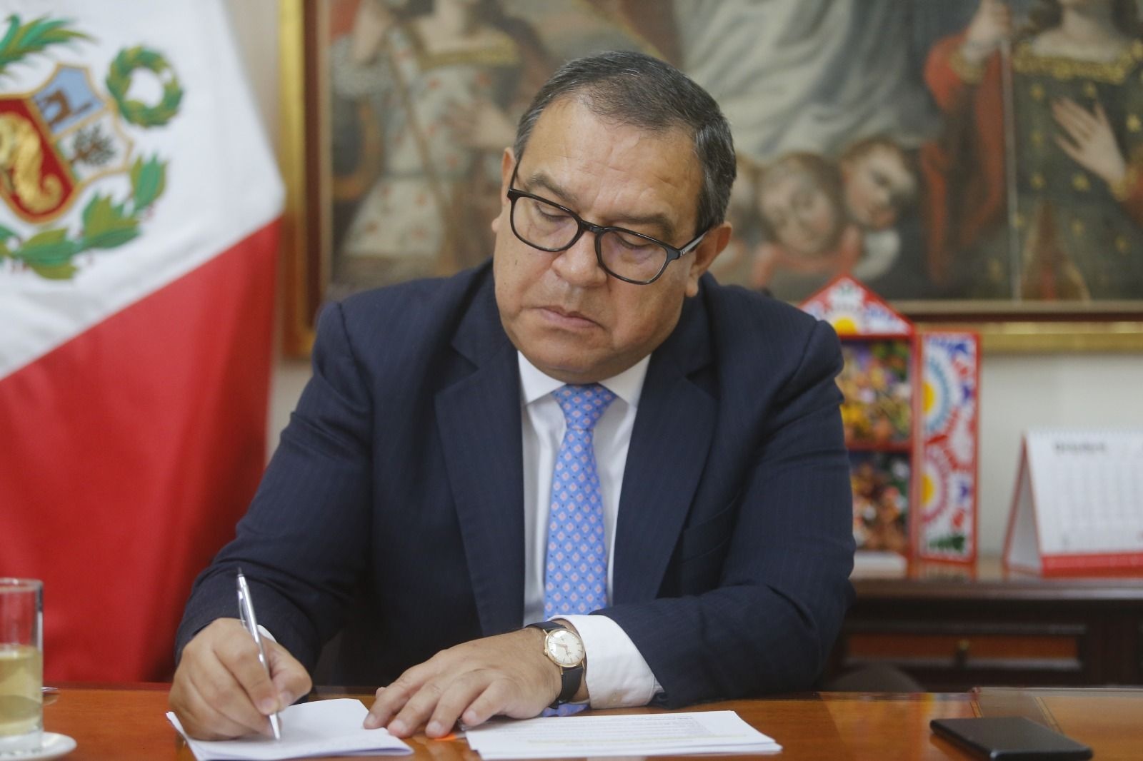 Alberto Otárola, presidente del Consejo de Ministros, en entrevista con El Comercio. Foto: GEC / Alonso Chero