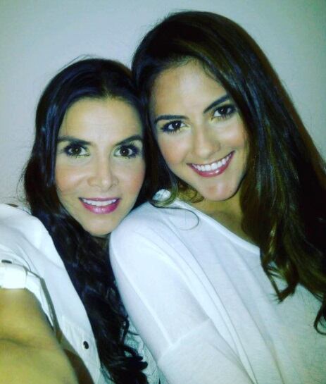 A través de Instagram, podemos ver que Natalia Ramírez comparte varias fotografías con su hija expresándole todo su amor y lo orgullosa que esta de ella (Foto: Natalia Ramírez/ Instagram)