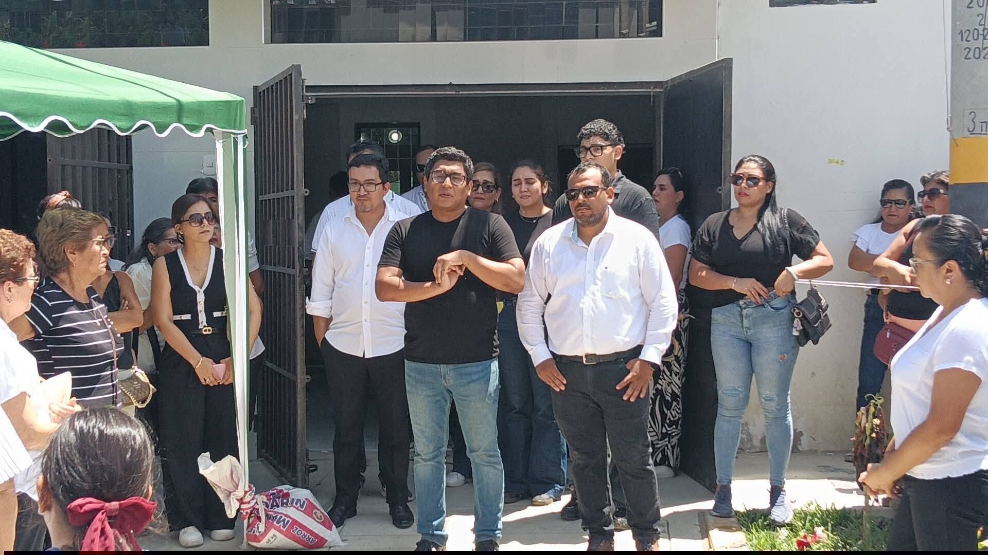 William Seminario estuvo en el entierro de su esposa y luego fue detenido.