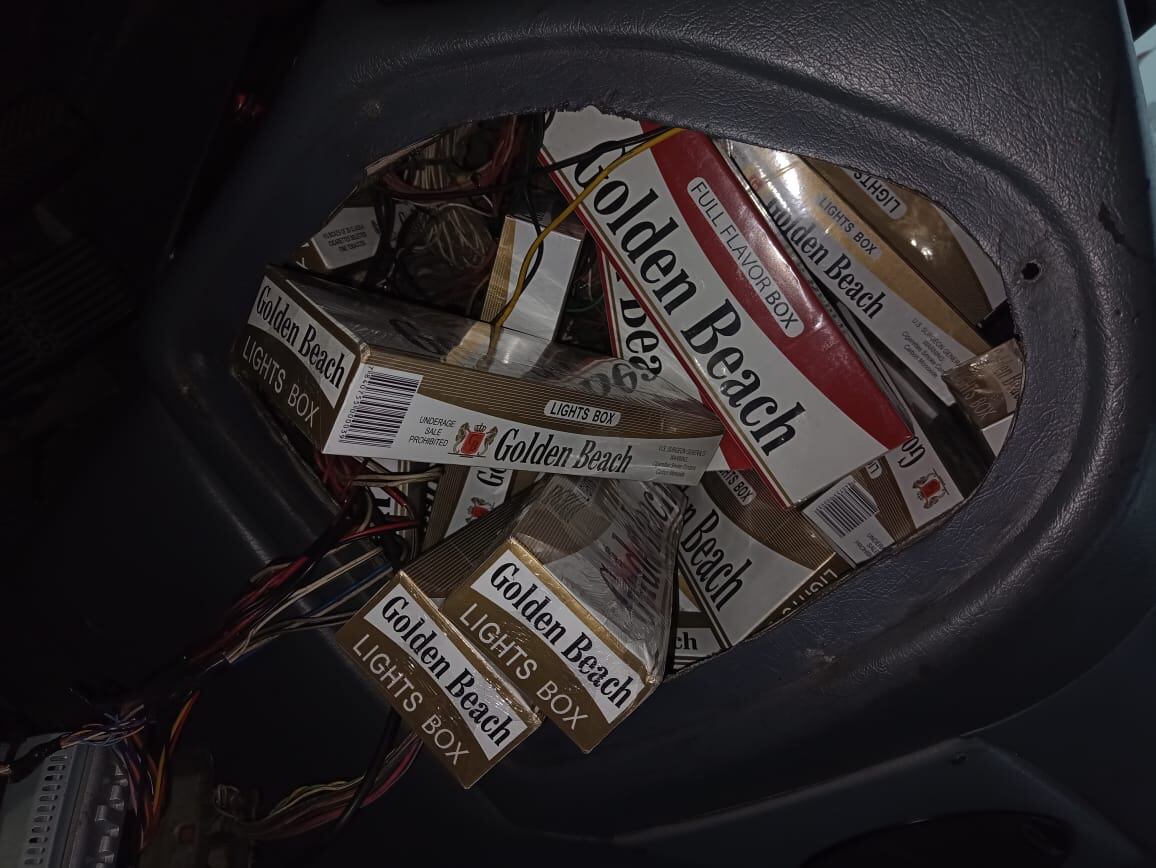 Bus llegaba a Lima con gran cargamento de cigarrillos ilegales. Aquí una parte de lo incautado en un bus interprovincial.