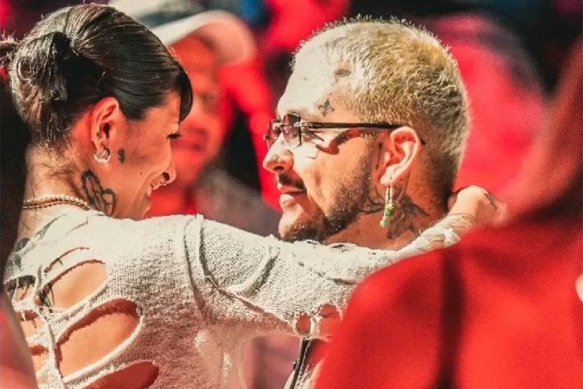 El ex novio de Belinda ya presume en redes sociales a su nueva conquista (Foto: Cazzu/ Instagram)