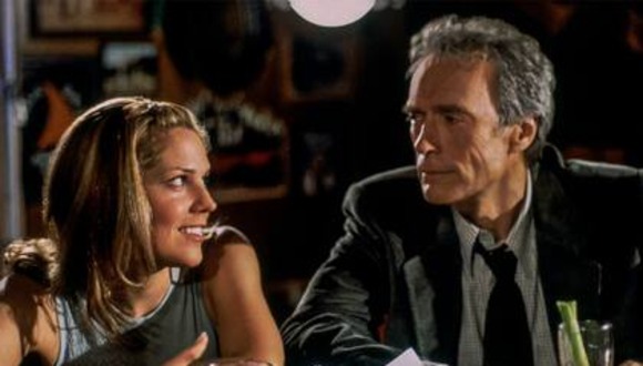 Clint Eastwood en un crimen verdadero (1999). Difusión