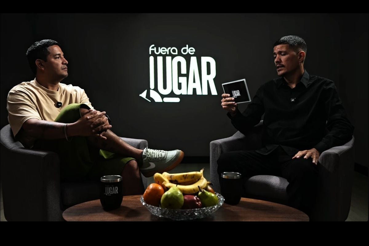 Reimond Manco y Neka Vílchez en divertida propuesta de podcast (Foto: @Fueradelugar)