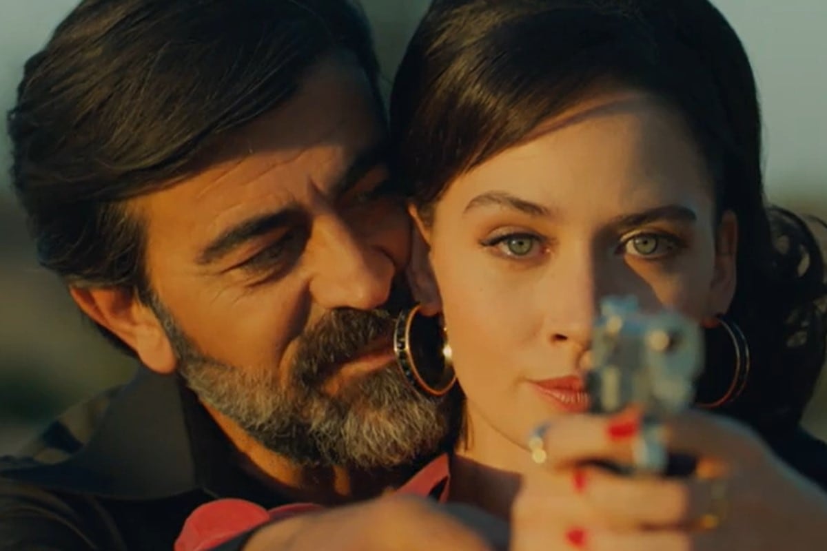 Los nuevos planes de Betül y Abdülkadir en "Tierra amarga" (Foto: Tims & B Productions)