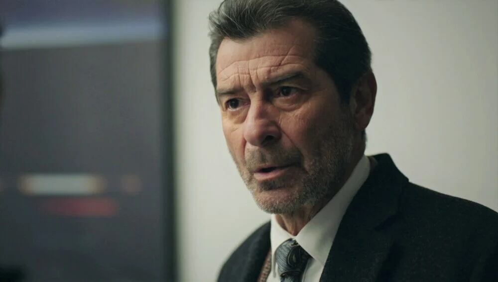 Yekta es detenido en la telenovela turca "Secretos de familia" (Foto: Ay Yapım)