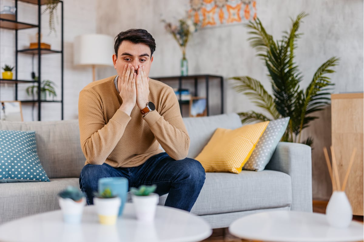 La psicóloga Juliana Sequera aborda la importancia de reconocer las emociones, derribar estigmas y promover el bienestar emocional de los hombres. Foto: Istock.