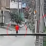 ¡Sicario ataca a quemarropa en Los Olivos! Disparó ráfaga de balas contra grupo cerca a losa deportiva