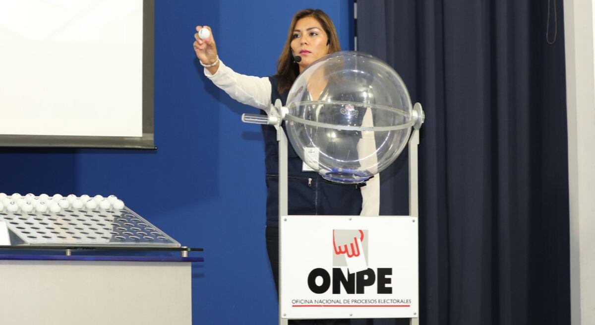 Una imagen de los sorteos de miembros de mesa (Foto: ONPE)