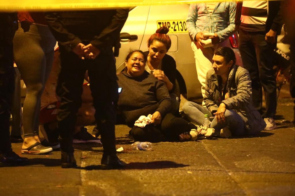 Familiares no pudieron soportar la inesperada partida de Jorman Tovar. | Foto: César Grados / Diario Trome