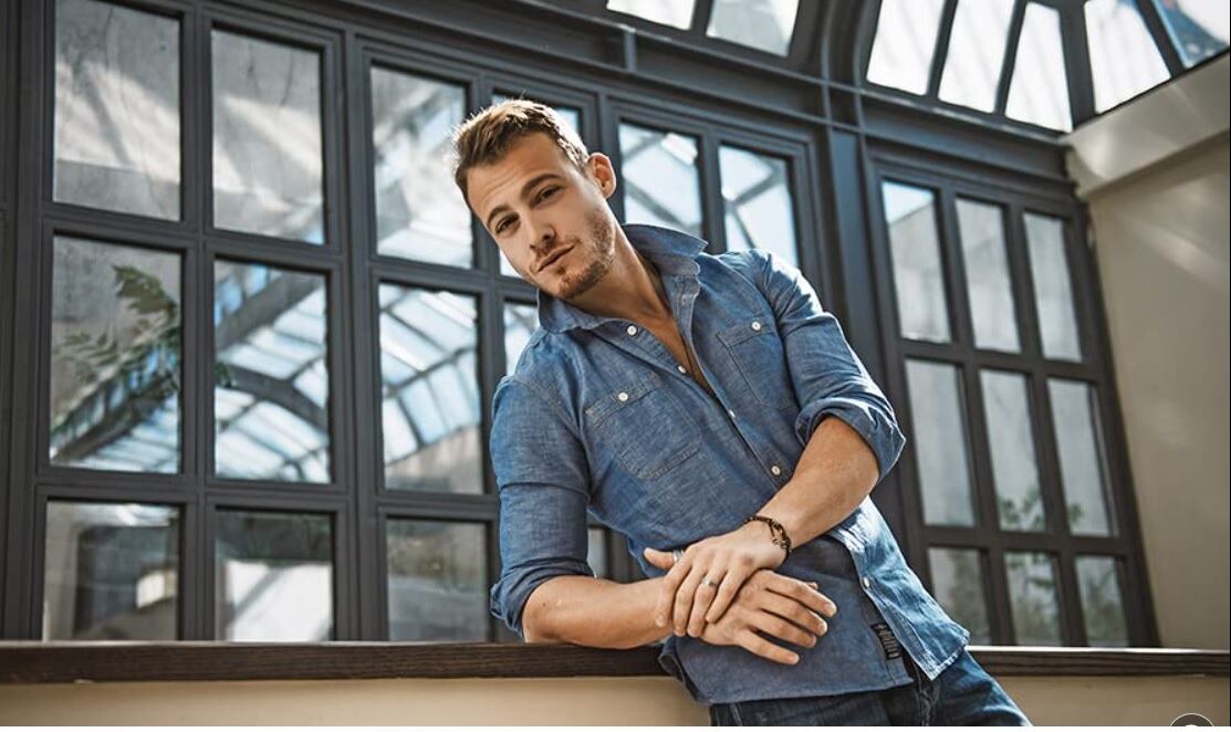 Kerem Bürsin es uno de los actores más atractivos de Turquía. (Foto: Medyapım / MF Yapım)