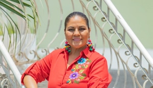 ‘Yo preparaba el engrudo y mi esposo pegaba los afiches’