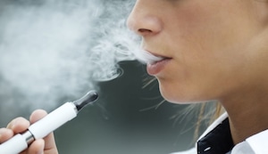 Perú marca un hito en regulación contra el consumo de tabaco