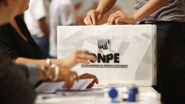Si bien en Perú, el voto es obligatorio y el cargo a miembro de mesa irrenunciable, debido a la emergencia sanitaria se estima que algunas personas no acudan a las urnas por temor a contagiarse de COVID-19 (Foto: GEC)