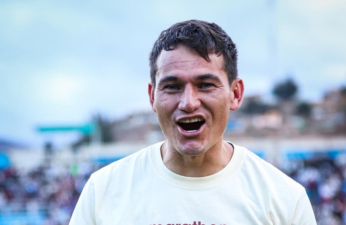Jairo Vélez vestiría la camiseta de Alianza Lima. (Foto: Universitario)