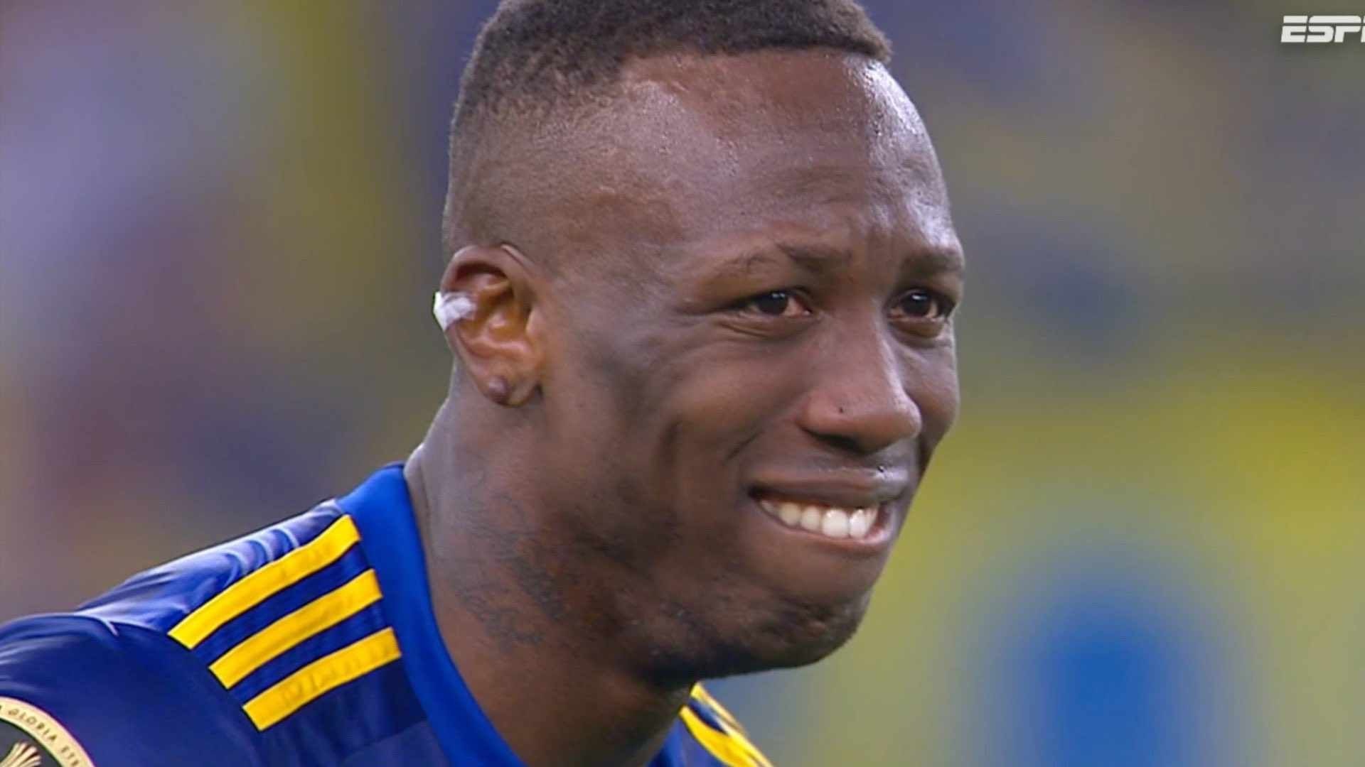 La tristeza abordó a Luis Advíncula. (Captura ESPN)