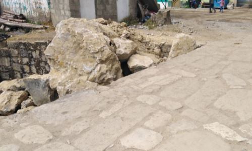 Pasco: arrojan enormes piedras y afectan estructura en puente inca de Huarautambo (Foto: Andina)