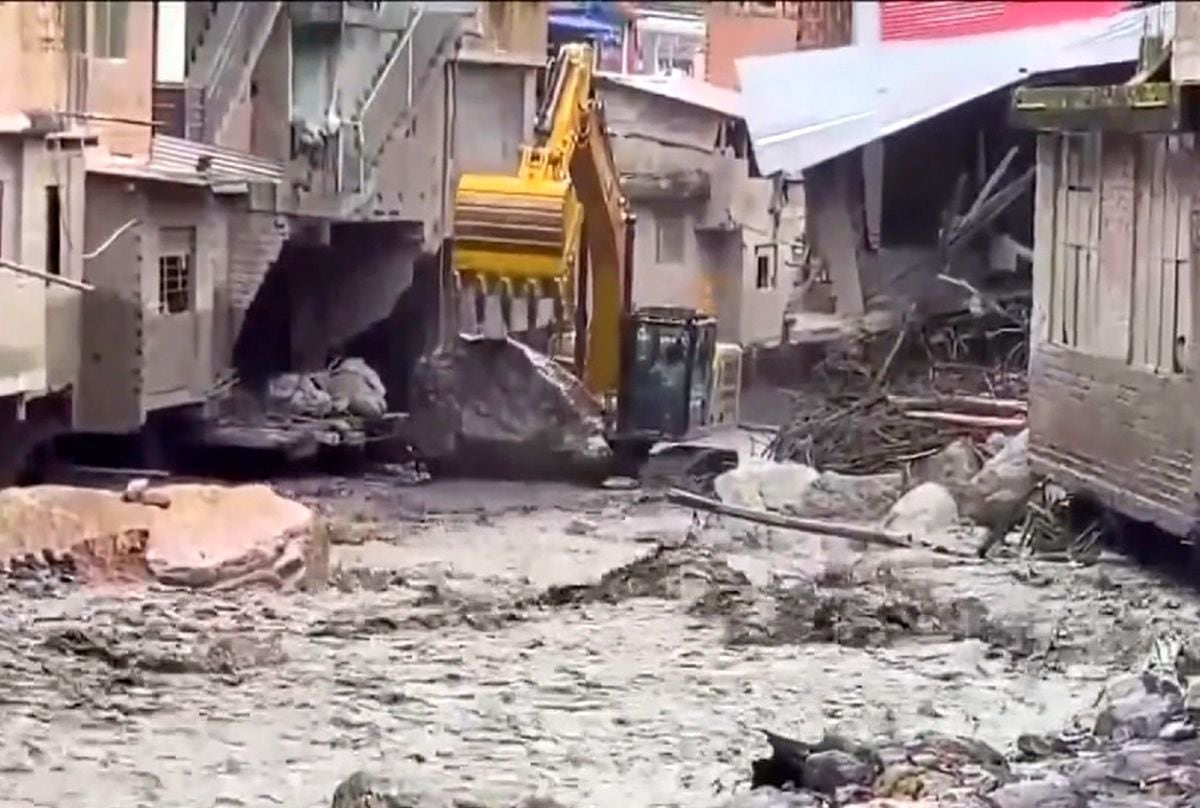 maquinaria pesada y equipos técnicos del Gobierno Regional de Ayacucho. Foto: América Noticias