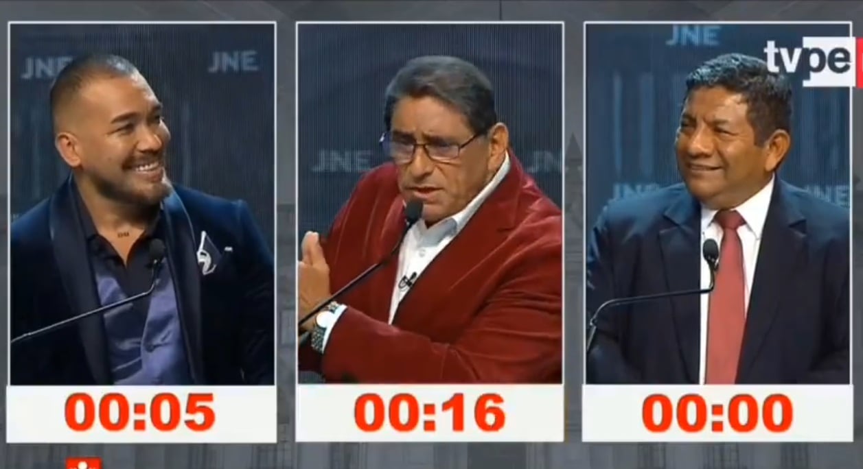 Carlos Álvarez y su imitación de Alan García. ( Tv Perú)