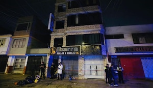 ¡Tragedia en SMP! Una madre y sus dos hijas fallecen durante incendio iniciado en su cocina