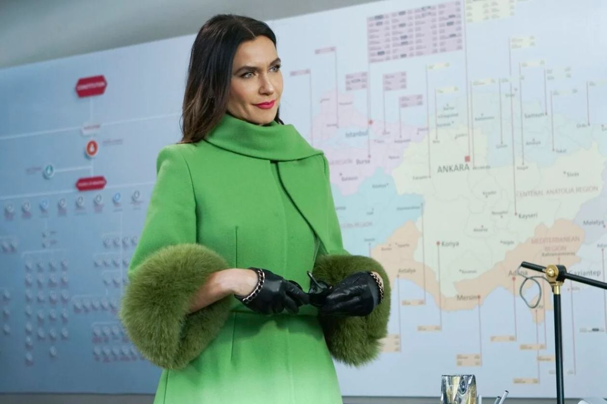 Ender fue despedida de la empresa de Halit por pedido de Yildiz (Foto: Med Yapim)