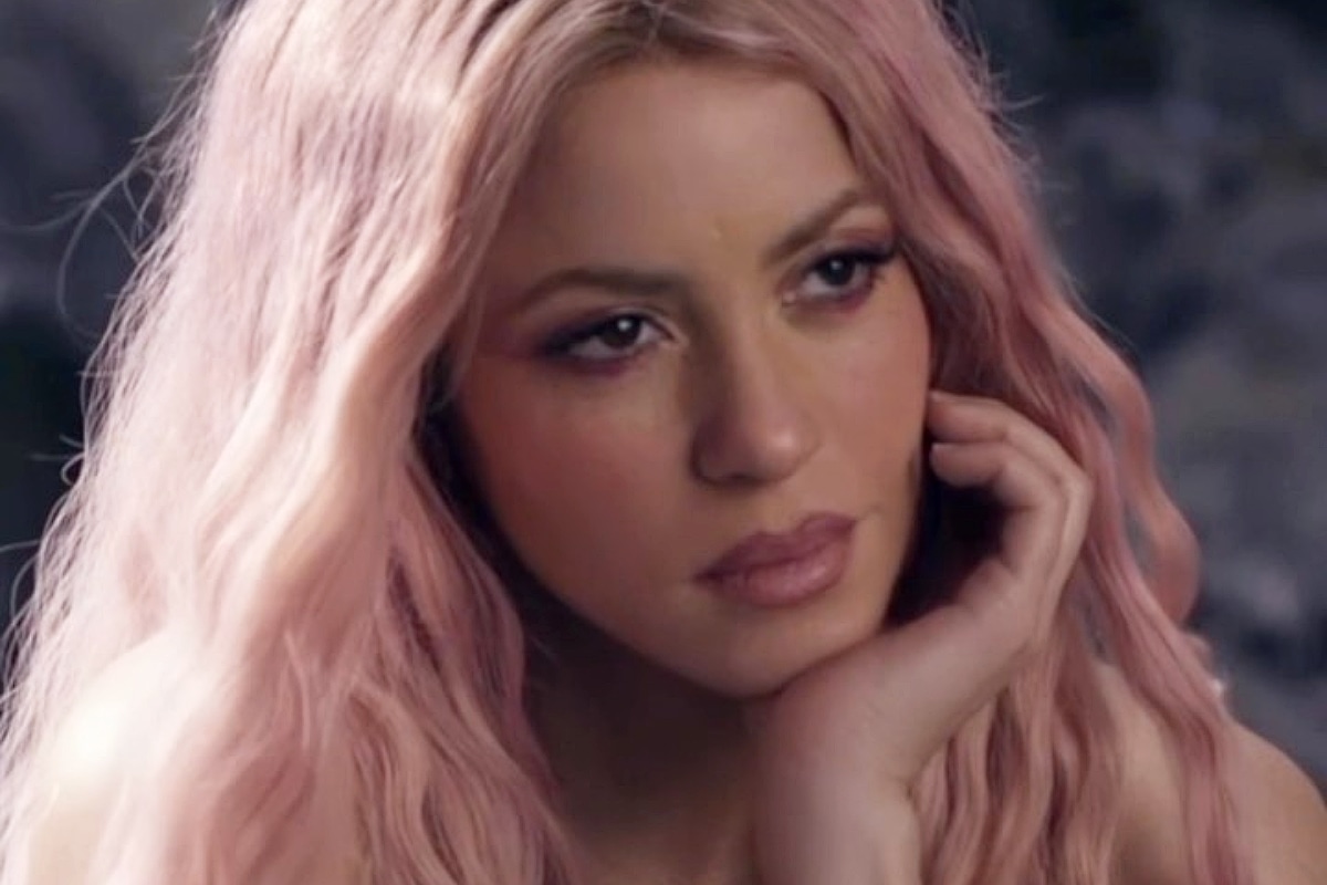 Shakira personifica a una sirena en su videoclip "Copa vacía" (Foto: Shakira / Instagram)