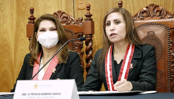Marita Barreto, coordinadora del Equipo Especial Contra la Corrupción del Poder y la fiscal de la Nación, Liz Benavides.
