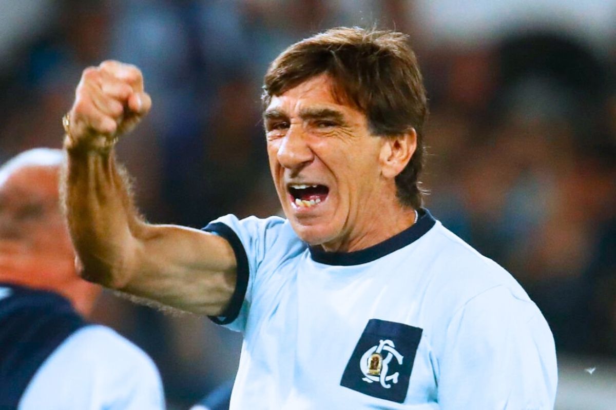 Gustavo Costas le ganó el duelo a Marcelo Gallardo en octavos de final (Foto: Getty Images)