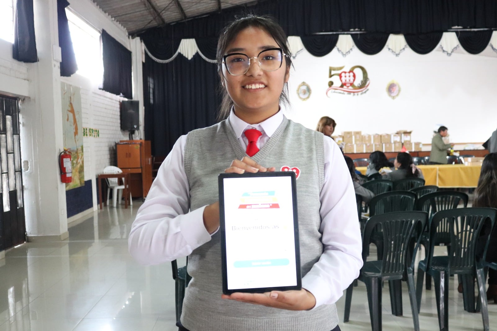 Como parte del proyecto Formando Emprendedores del Mañana, que ha logrado promover la inclusión financiera a más de 195 mil niñas y niños peruanos de Piura, Cusco y Lima