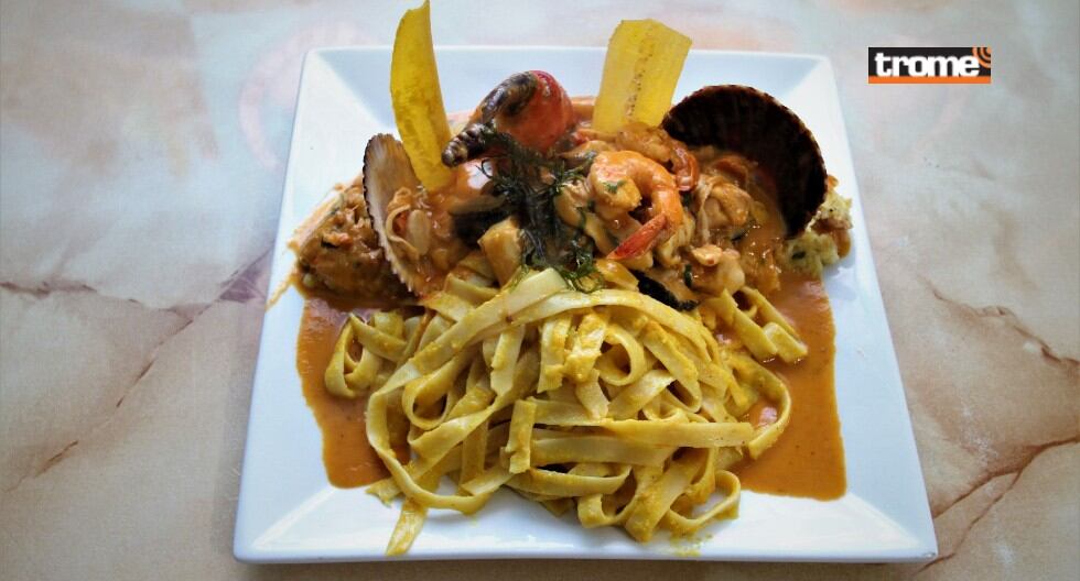 Restaurantes presentan deliciosos potajes para disfrutar por el partido Perú vs Brasil, como el 'Tacuchini Lapadula' de 'El Rinconcito de Jhonny'. (Trome / Alan Ramírez)