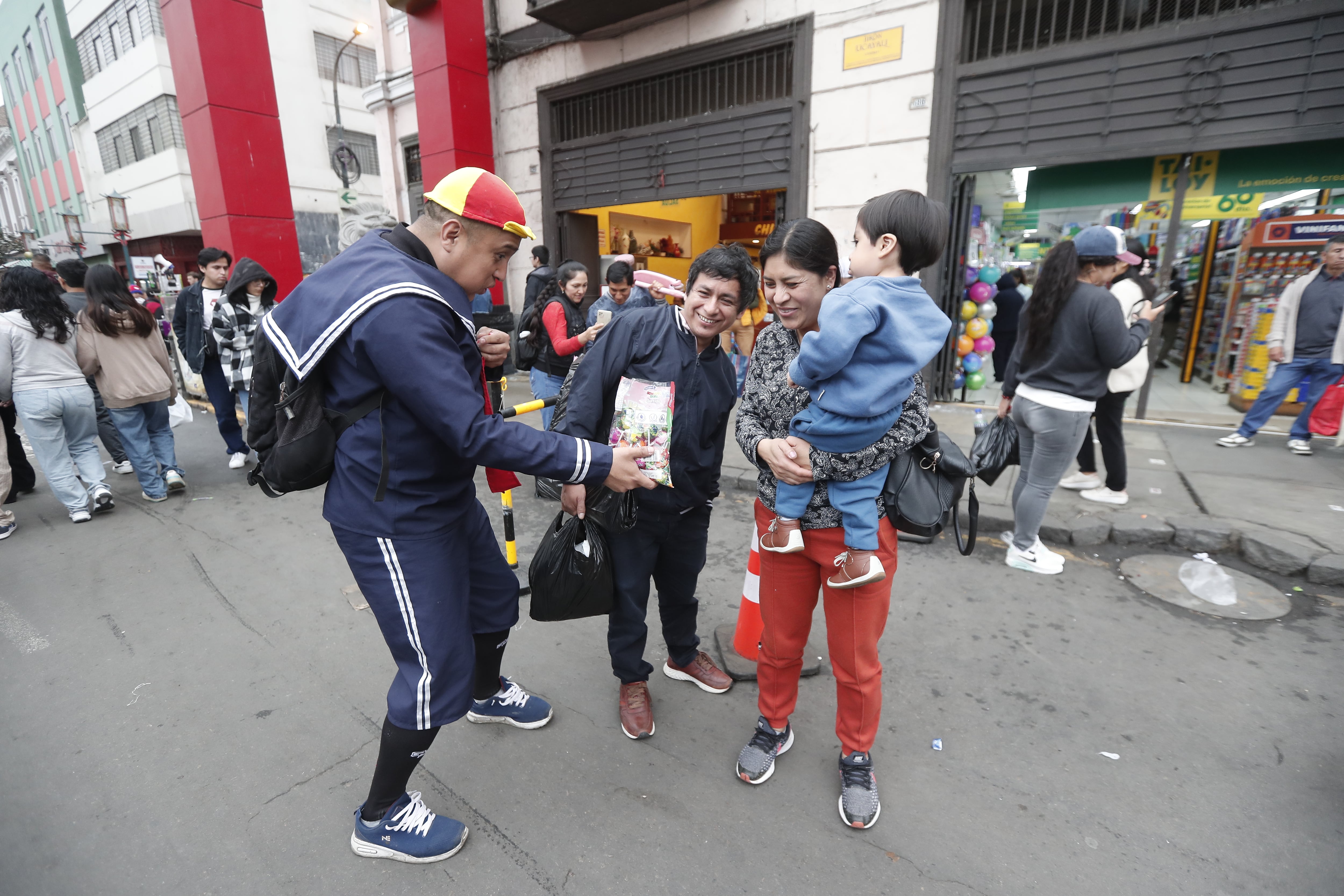 'Kiko huaralino' en el centro de Lima. Foto: Jesús Saucedo