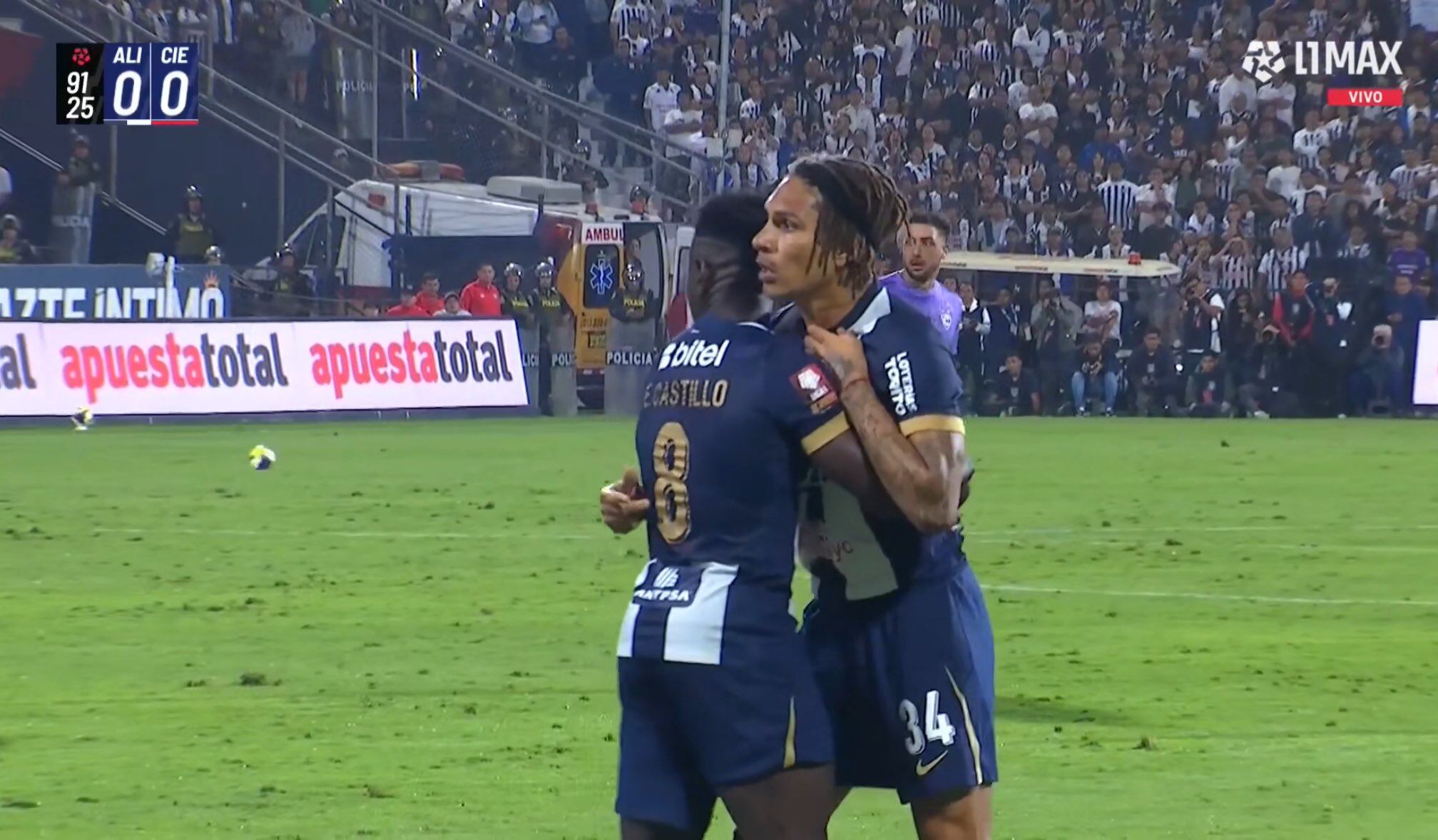 Paolo Guerrero fue expulsado en el Alianza Lima Cienciano. (Captura: L1 Max)