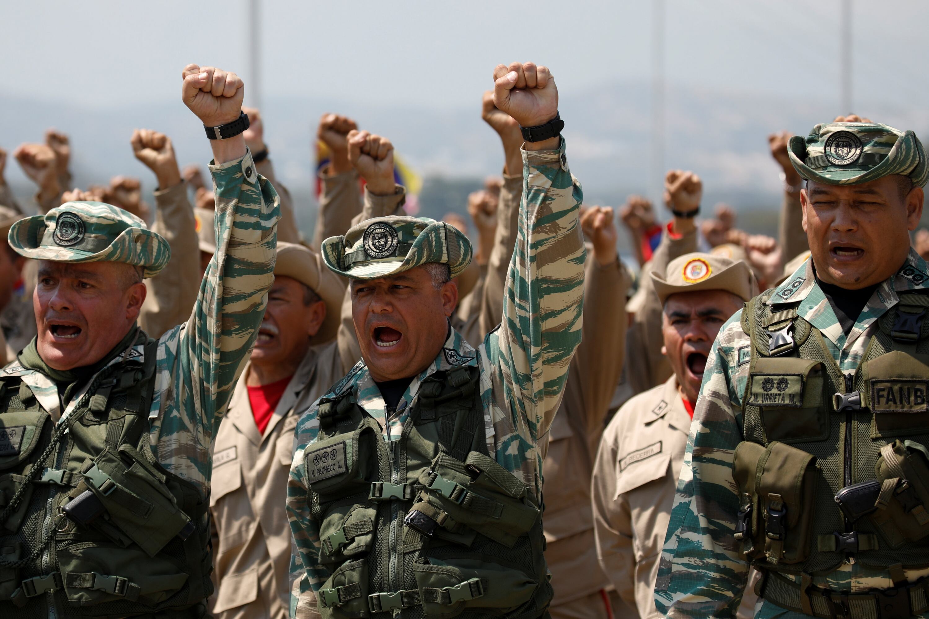 Los milicianos son civiles que se enrolan al ejército para, en muchos casos, poder conseguir alimentos con facilidad. (Foto: Reuters)