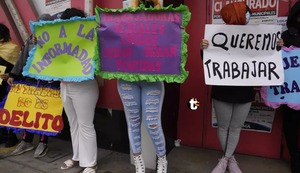 ‘Las Cucardas’: Trabajadoras sexuales hacen plantón frente al Congreso para pedir reapertura de conocido prostíbulo