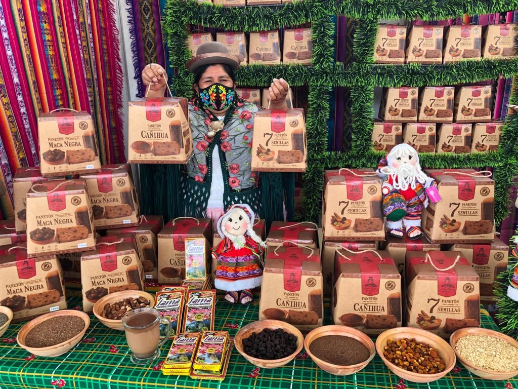 Panetones de granos andinos los puede encontrar en la Feria de los Deseos ubicada en la Plaza Manco Cápac - La Victoria.
